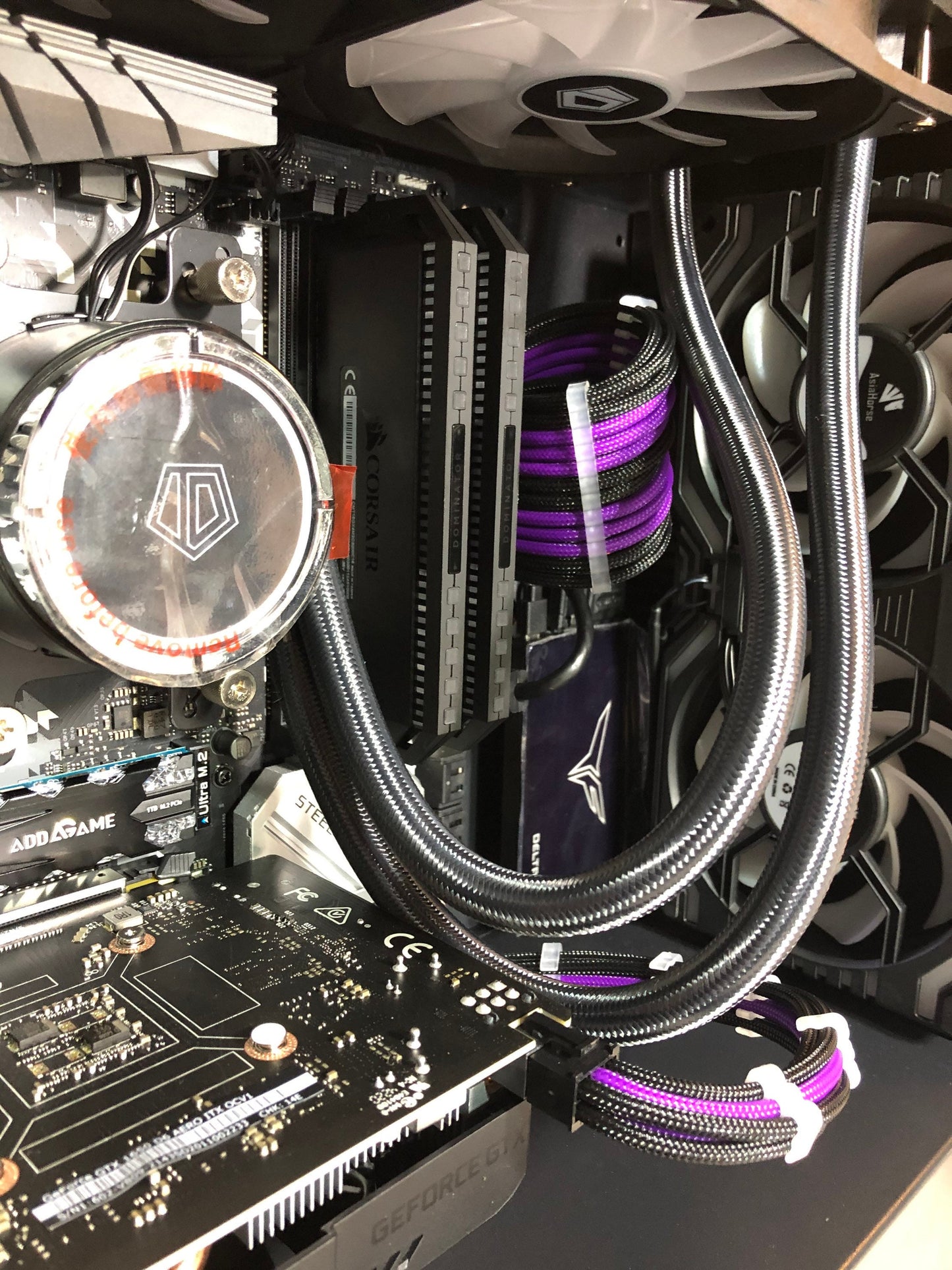 The Original Luna ® - The Black Gaming Computer for Moon Watching