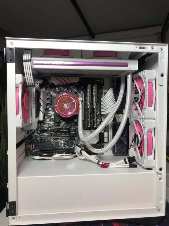 Original Evelynne ® in WHITE - The Pink Gaming Computer - Pink PC