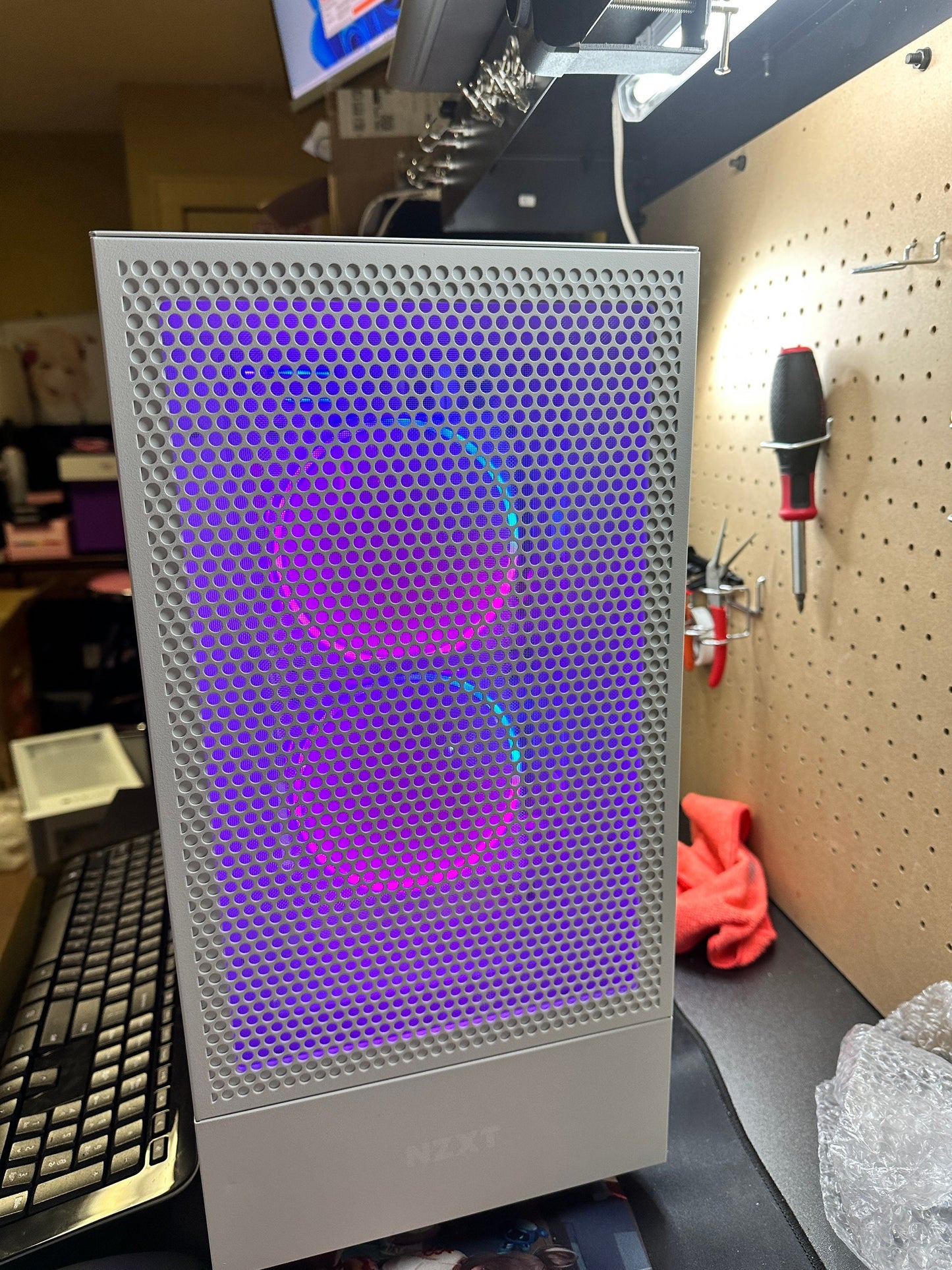 Ready To ship - Willow - The Mid sized Pre Built Gaming Computer - in an NZXT Flow Case - With RGB Streamers