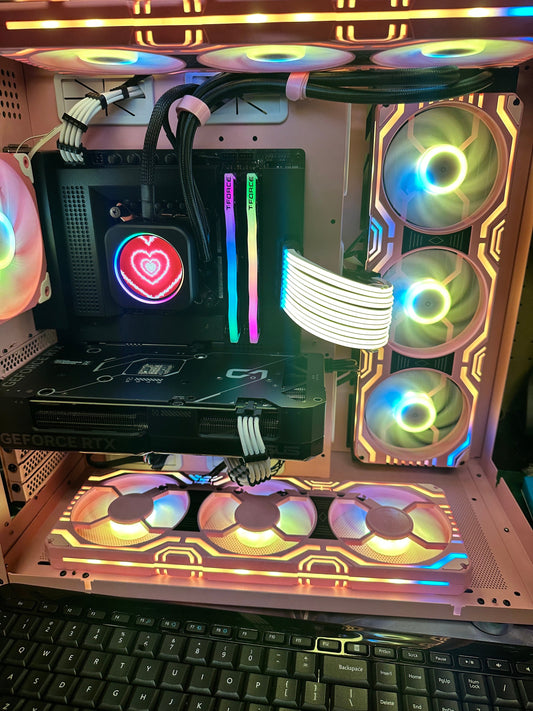 Under Vanessa - Pink Lian Li - Mid Sized Tower - Nvidia 4070 & Intel i7