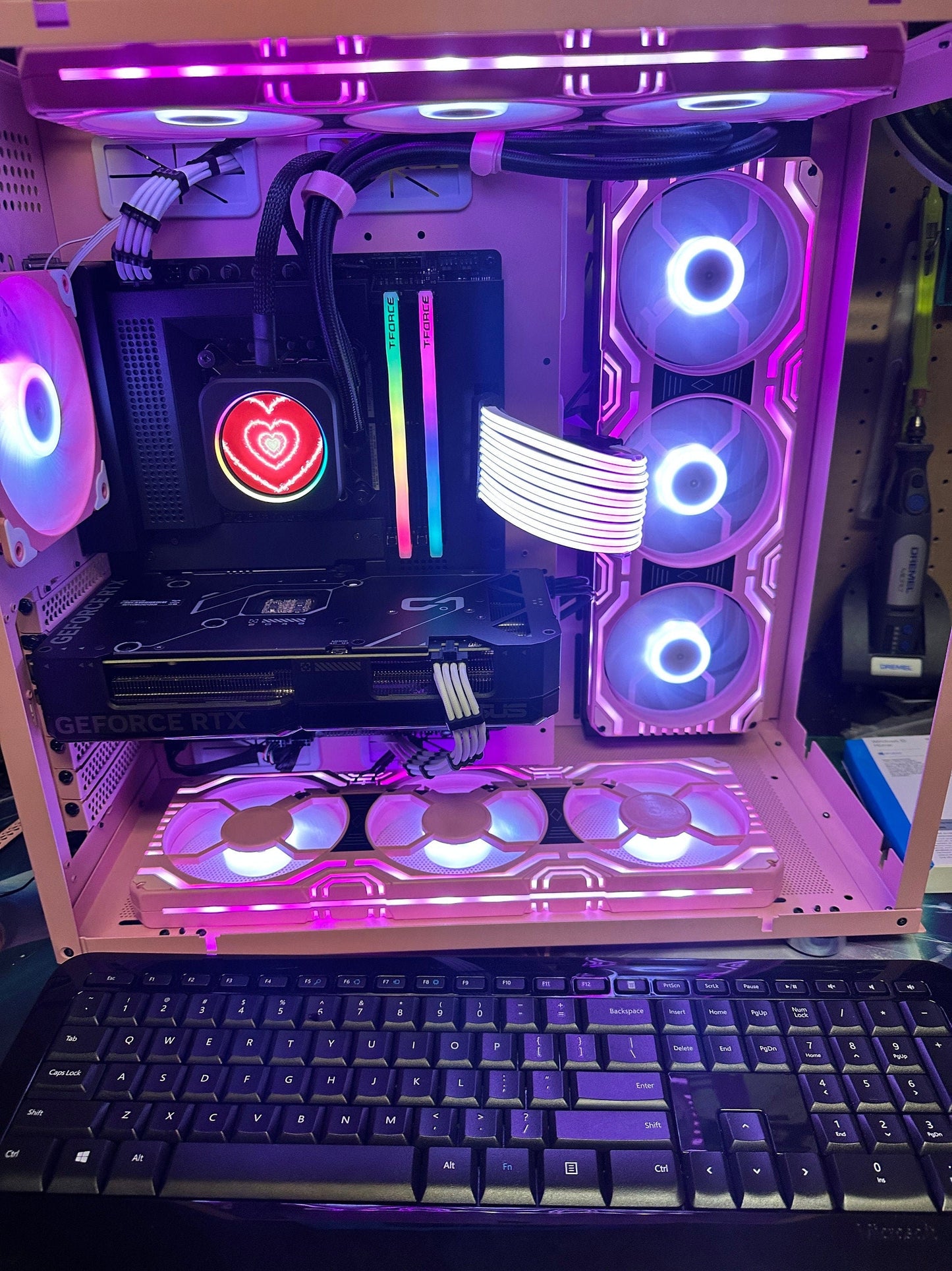 Under Vanessa - Pink Lian Li - Mid Sized Tower - Nvidia 4070 and Intel i7